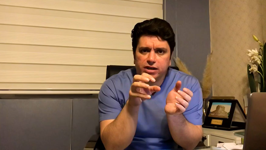 علت درد زانو با دکتر هلاکو محسنی فر